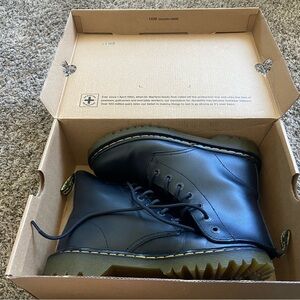 Dr. Martens Luana boot